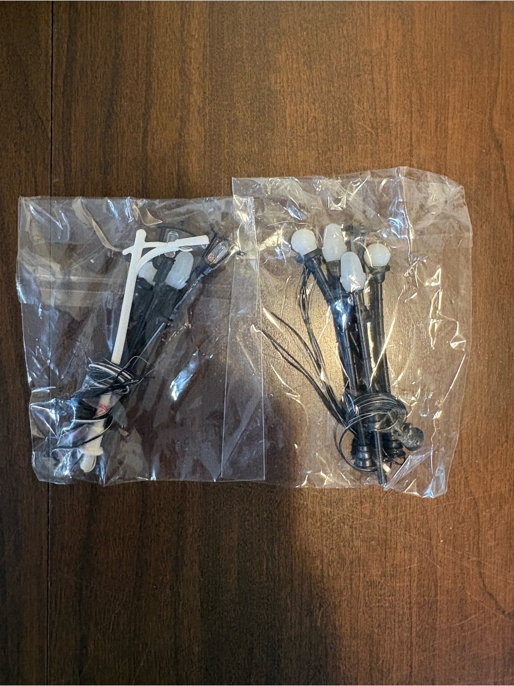 2 Sets of Miniature Road Way Lighting with Wires for Miniature Building Sets